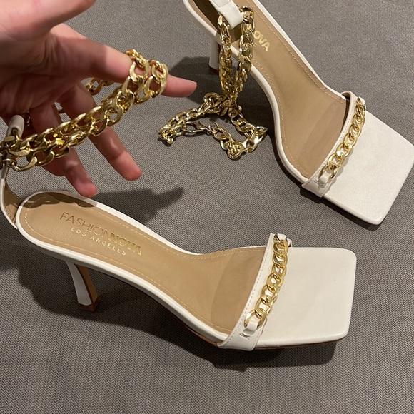 Fashion Nova Heel Sandals - Picture 2 of 7